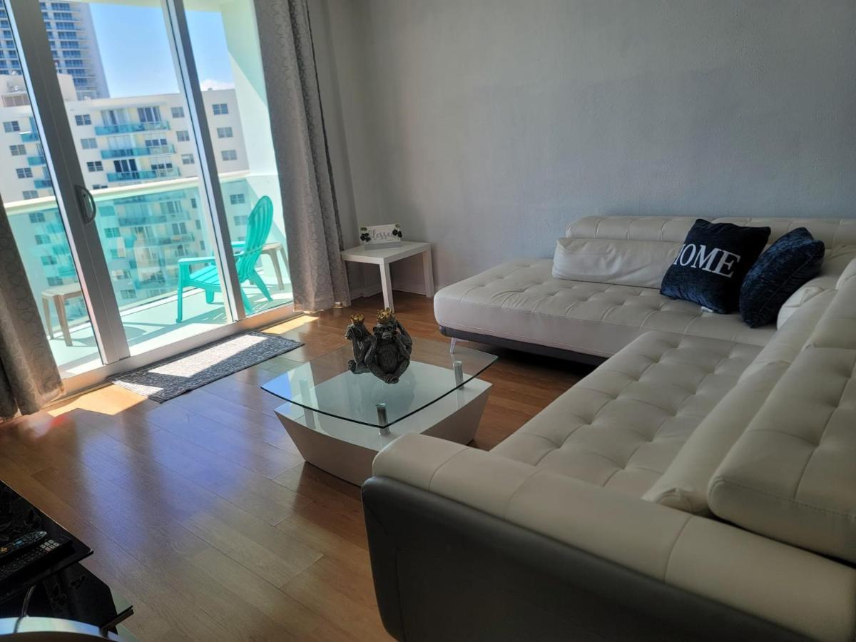 Tide Hollywood Apartment ภายนอก รูปภาพ